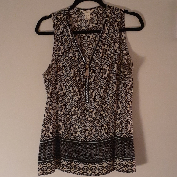 Tank - Picture 1 of 3